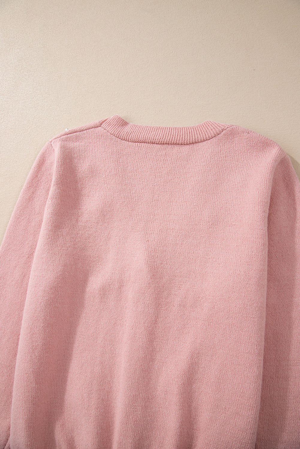 Crescenda | Elegante Kaschmir-Strickjacke mit Perle – Luxuriöse Damen-Strickjacke für Herbst/Winter