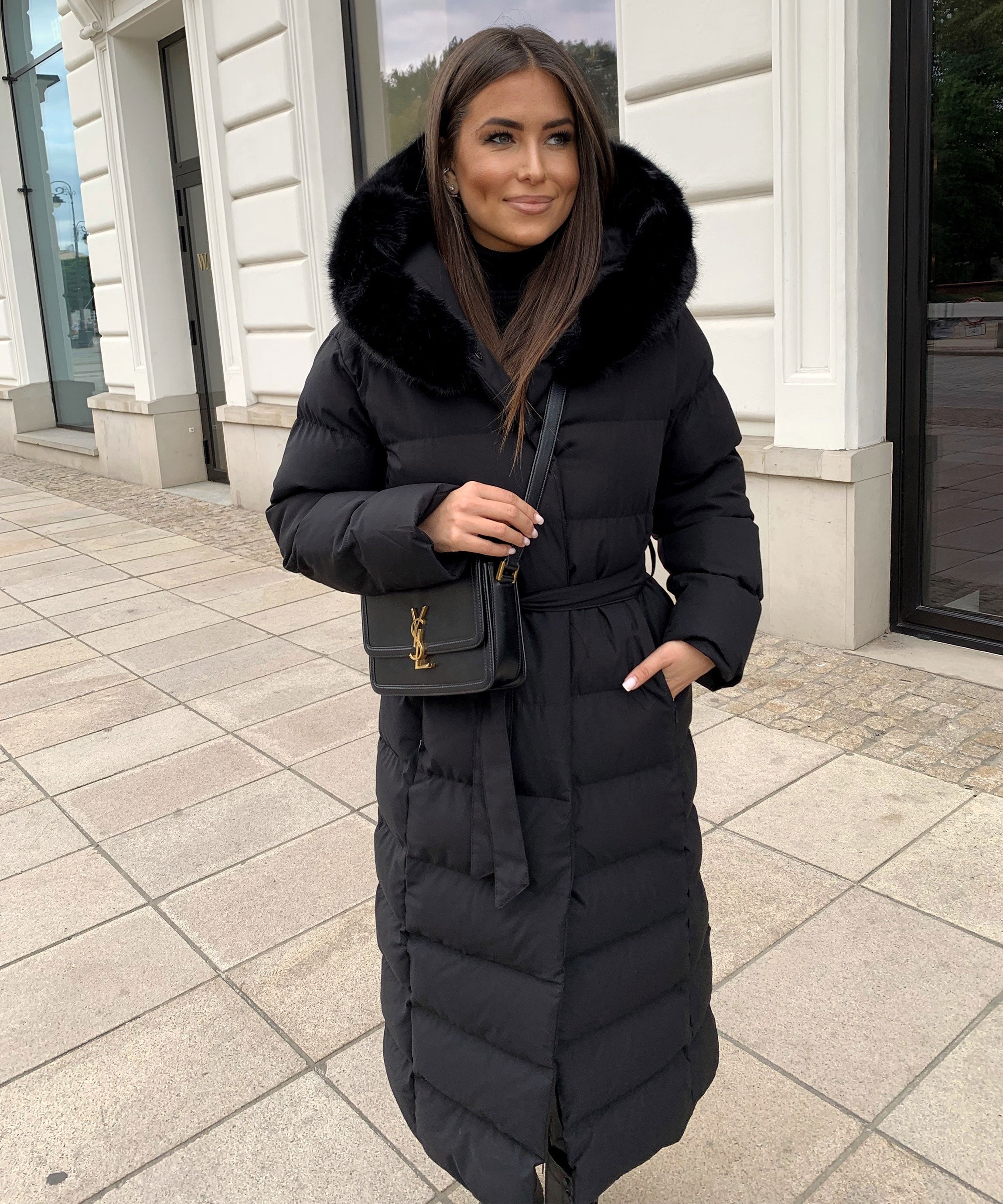 Gitte | Parka à capuche noire pour femme – Veste d'hiver imperméable idéale pour les activités de plein air et les tenues décontractées
