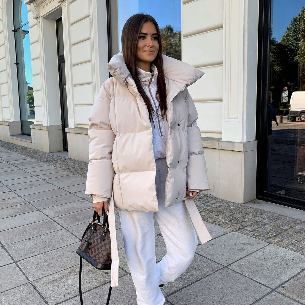 Madelief | Doudoune chic avec ceinture à nouer, manches bouffantes, coupe moderne, veste confortable