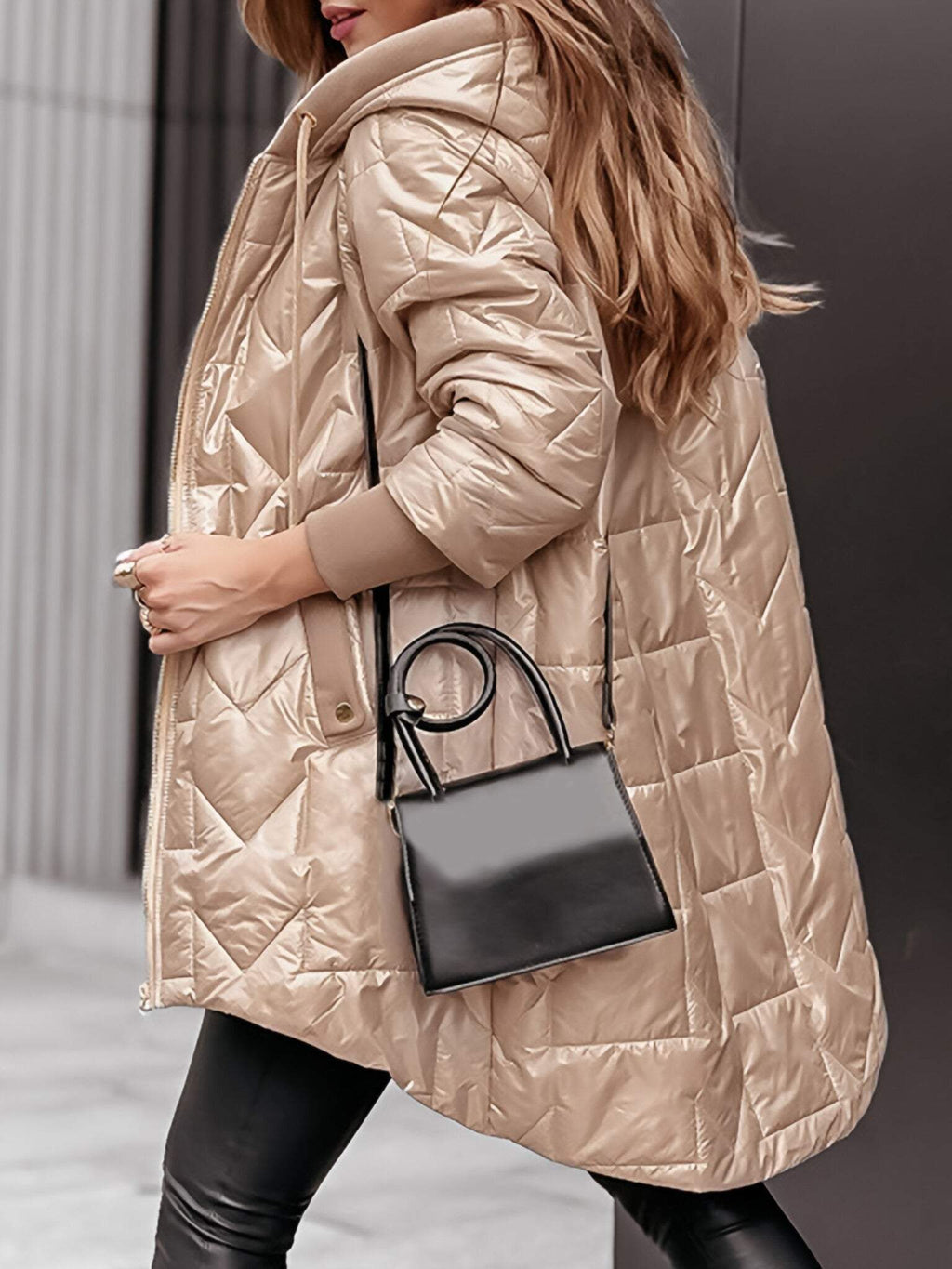 Alvynne | Veste d'hiver pour femme avec capuche et garnissage en duvet – Veste thermique chaude et décontractée pour les activités de plein air