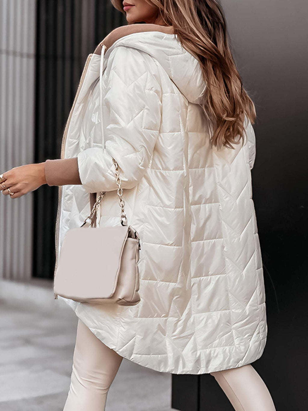 Alvynne | Veste d'hiver pour femme avec capuche et garnissage en duvet – Veste thermique chaude et décontractée pour les activités de plein air