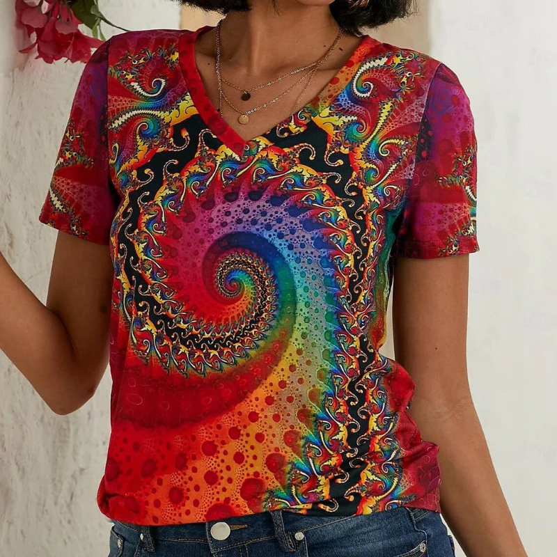 Nyessa | V-hals T-shirt met Swirl Print – Korte Mouwen, Kleurrijke Grafische Zomer Casual Top