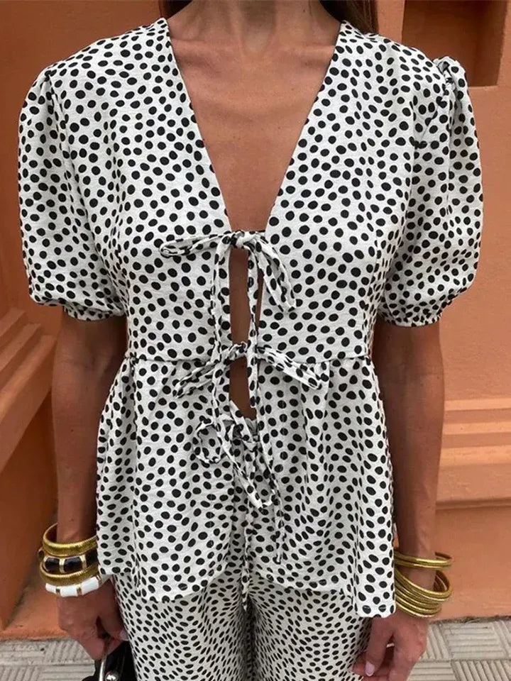 Xeryn | Tweedelige set met print voor dames – Blouse met strik aan de voorkant