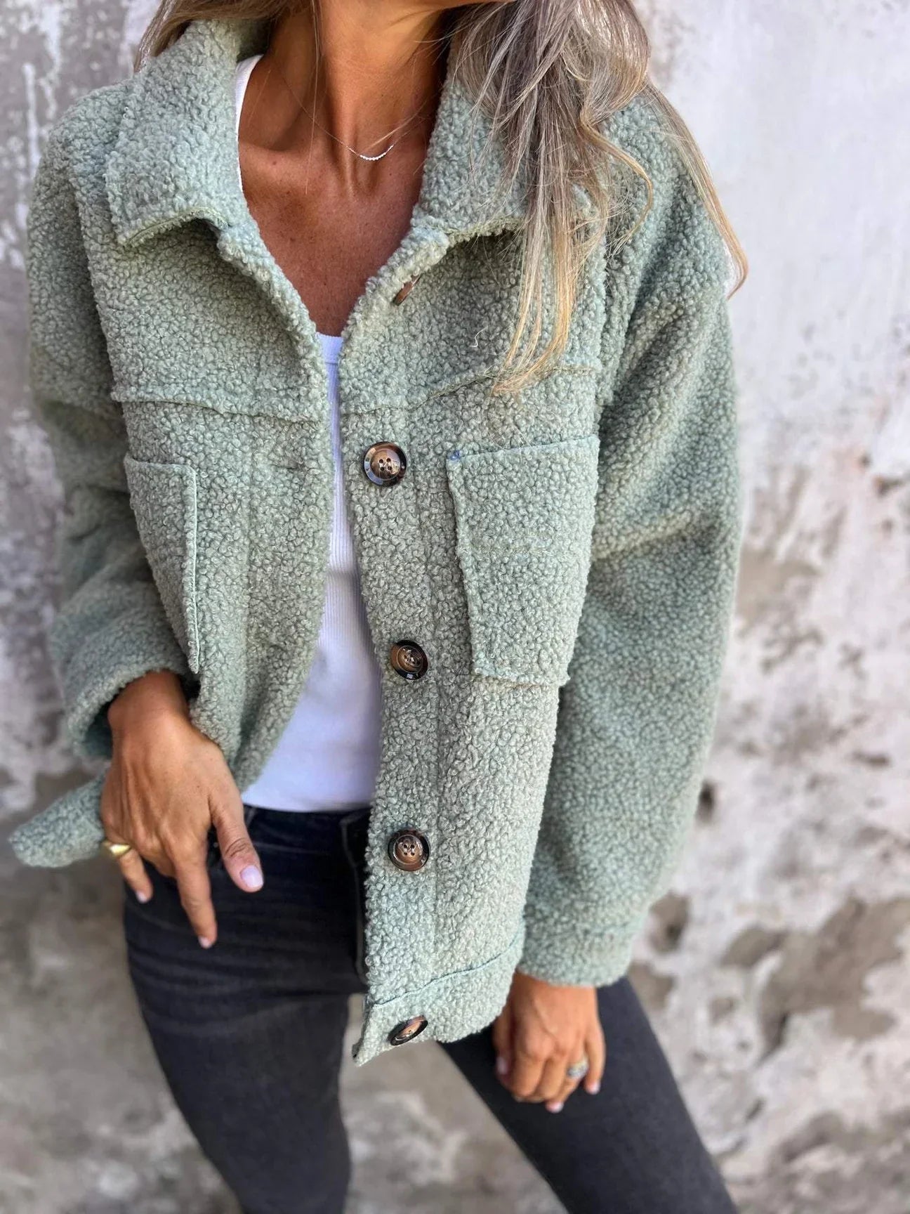 Wynira | Veste blazer en fausse fourrure duveteuse pour femme - Douce fourrure synthétique, vêtement d'extérieur chaud et confortable