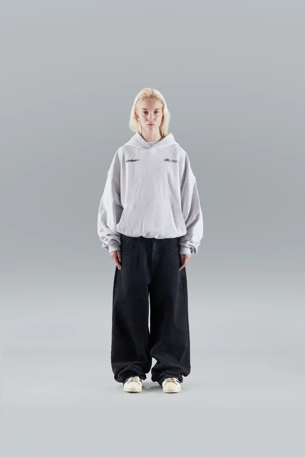 Arwenna | Damen-Hoodie mit Buchstabenprint – Lässiges Sweatshirt mit lockerer Passform, bequemer Luxuspullover