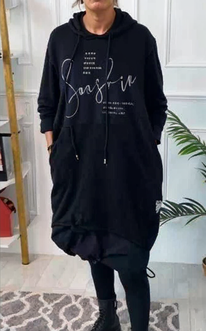 Freyra | Dames streetwear jurk met capuchon – Losvallende, casual oversized hoodiejurk