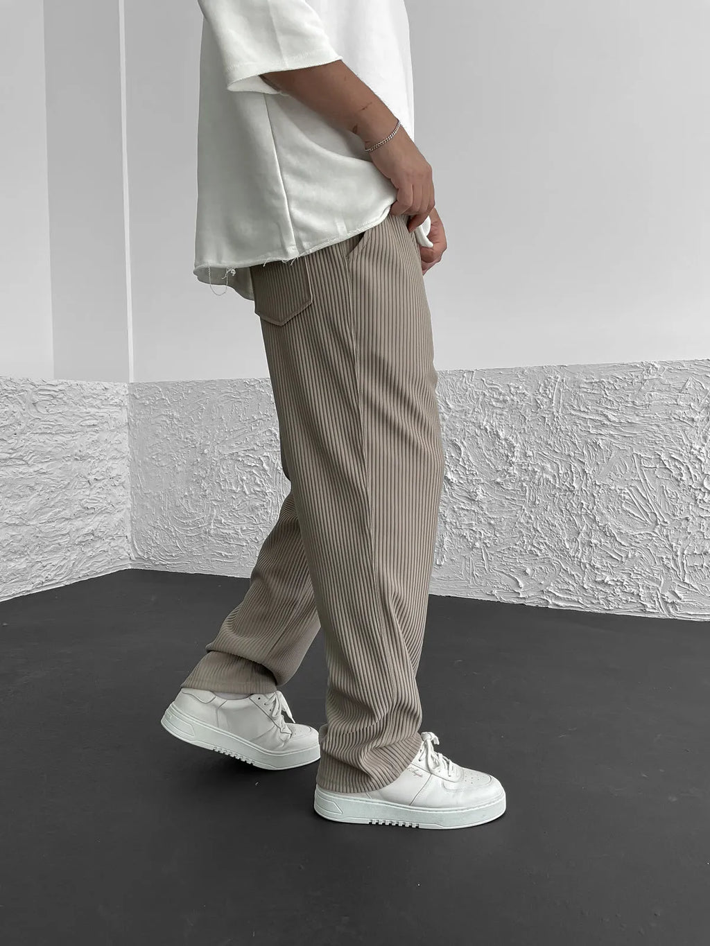 Uthman | Casual corduroy broek voor heren – Loszittende broek, relaxte casual streetwear