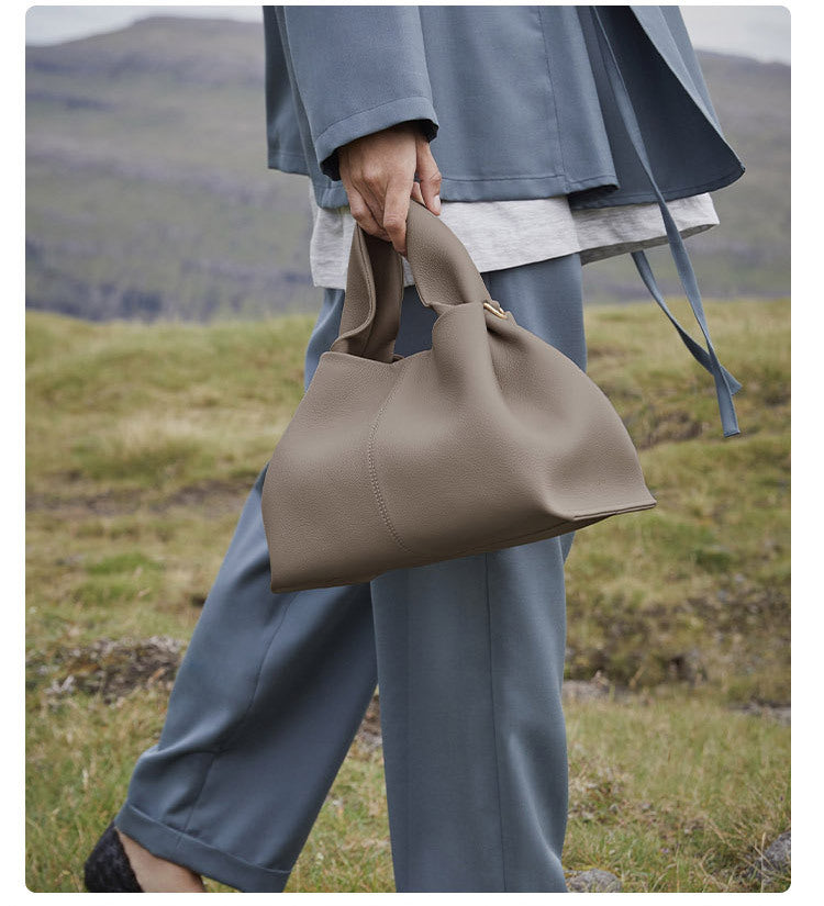 Solvia | Petit sac cabas vintage en cuir souple, sac à main léger pour un usage quotidien