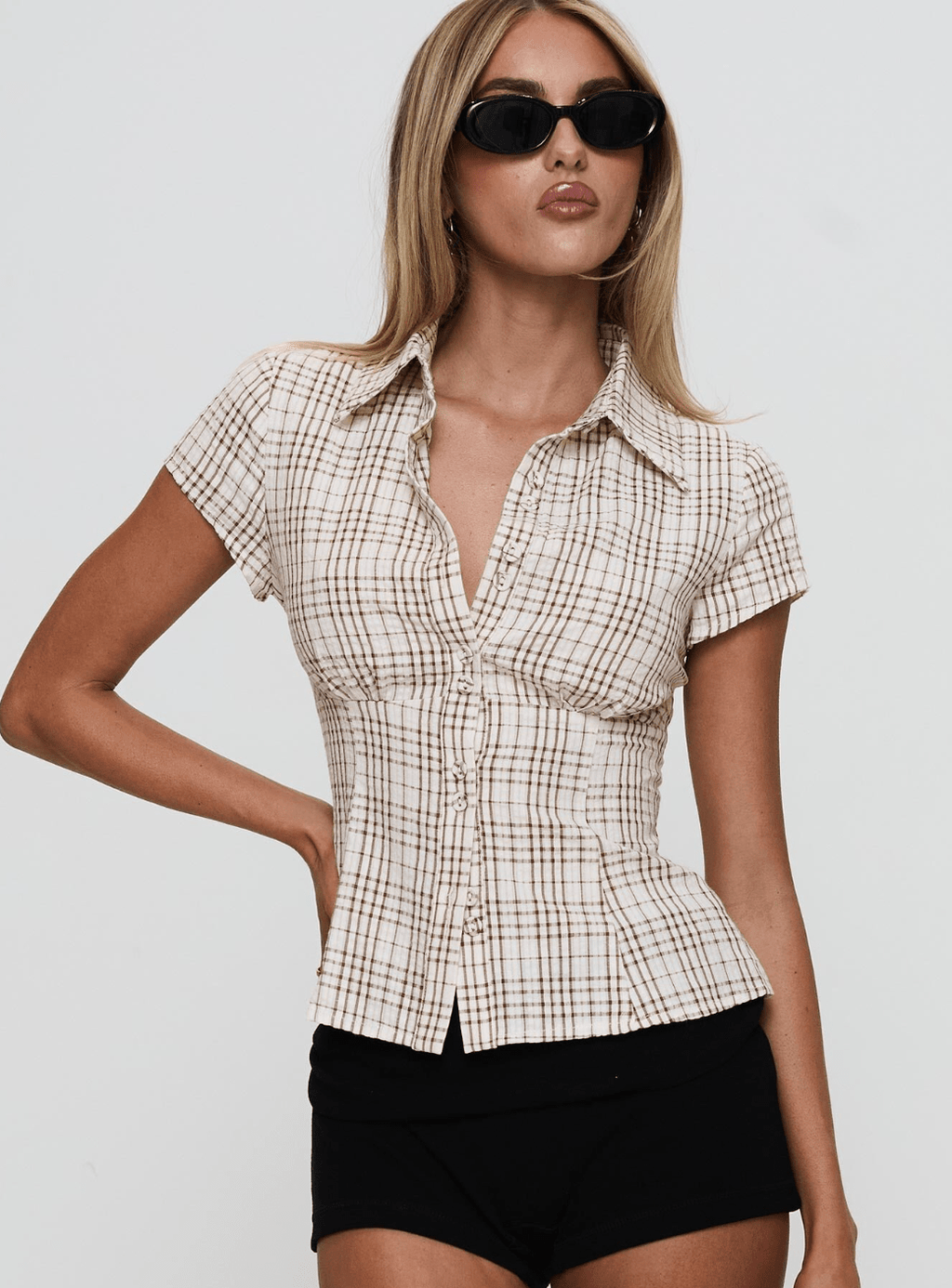 Sera | Dames retro blouse met korte mouwen – katoen-linnen overhemd met knoopsluiting, slim fit met reverskraag