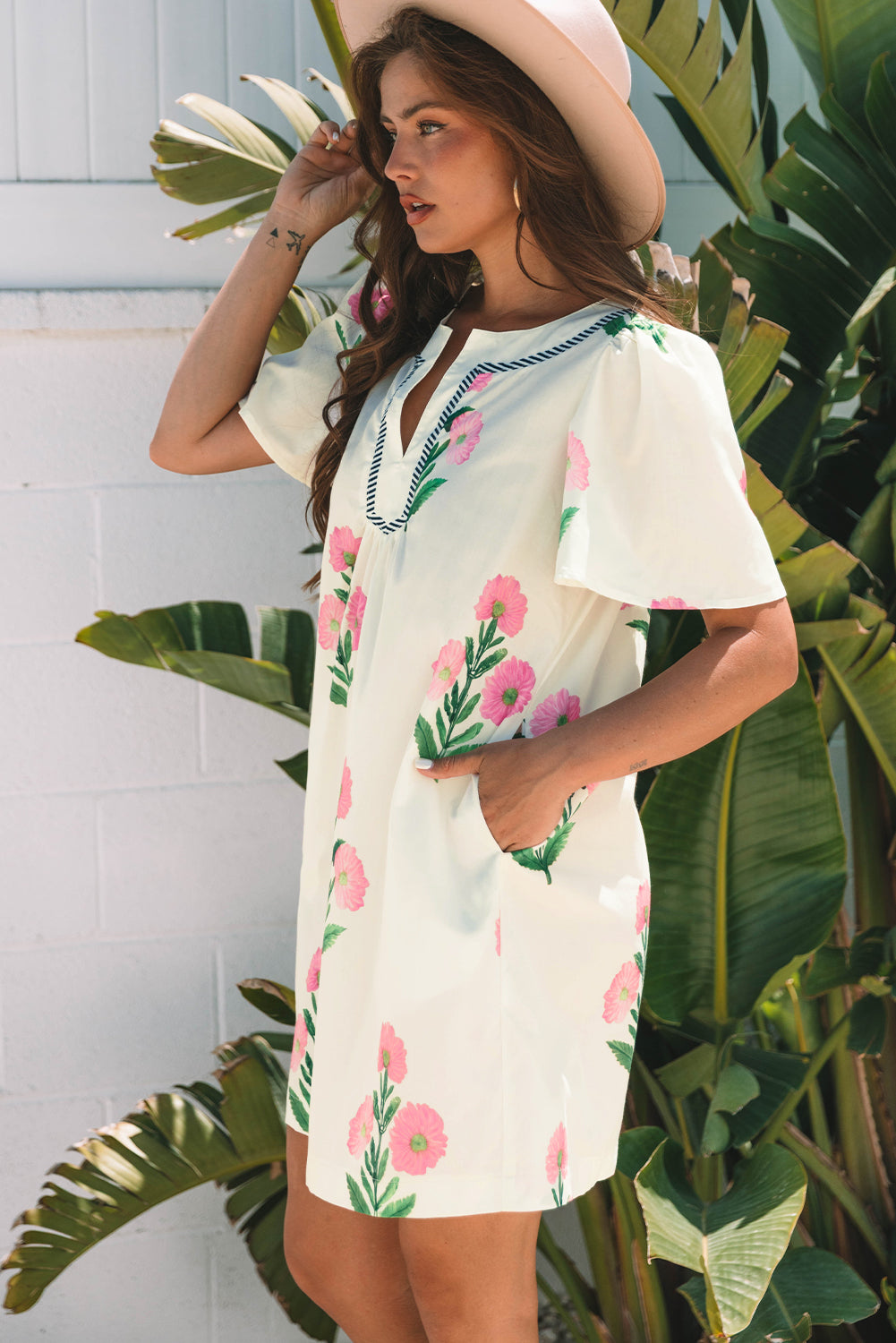 Junara | Zomerse boho-jurk met korte mouwen en split in de hals, casual vakantiekleding