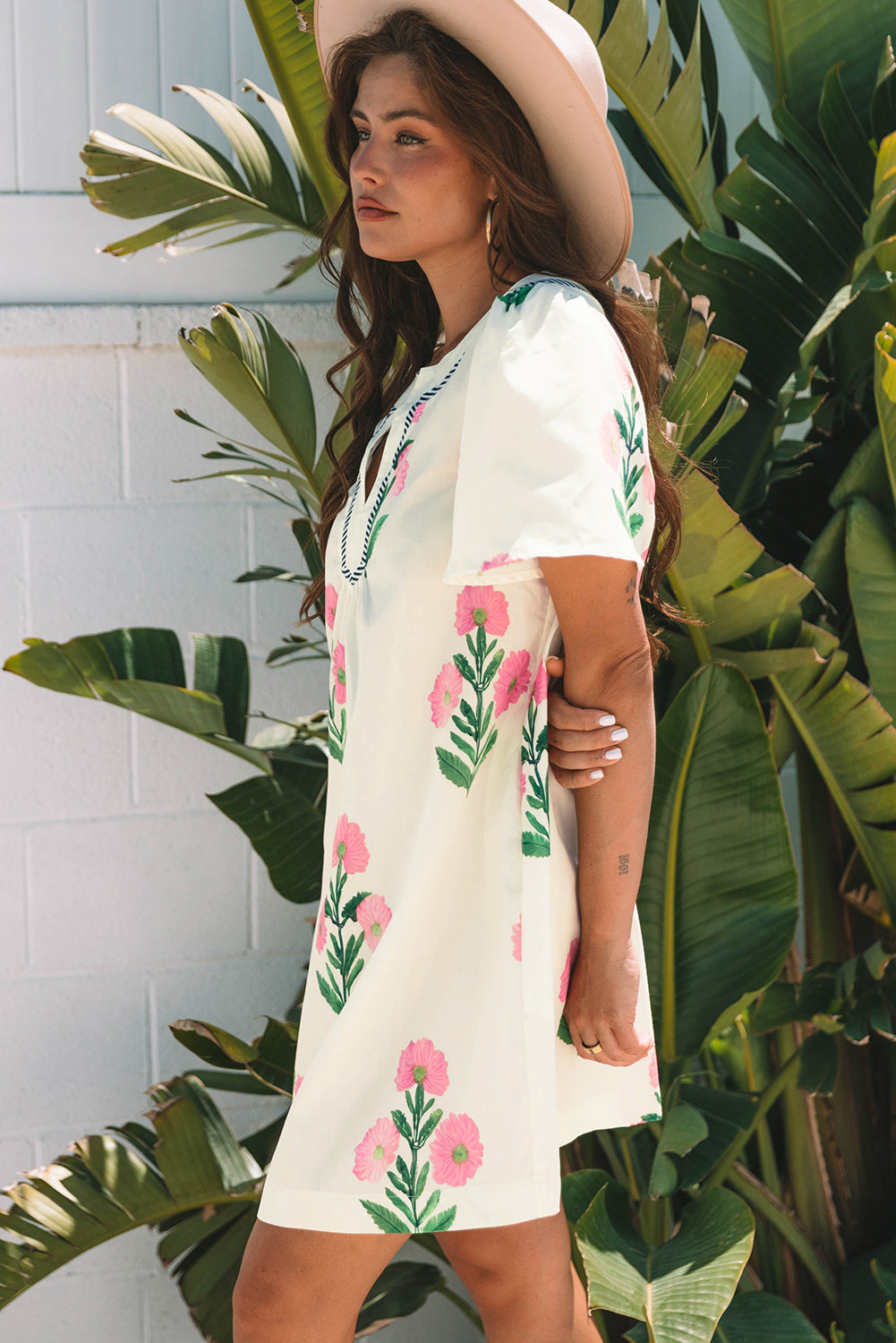 Junara | Zomerse boho-jurk met korte mouwen en split in de hals, casual vakantiekleding