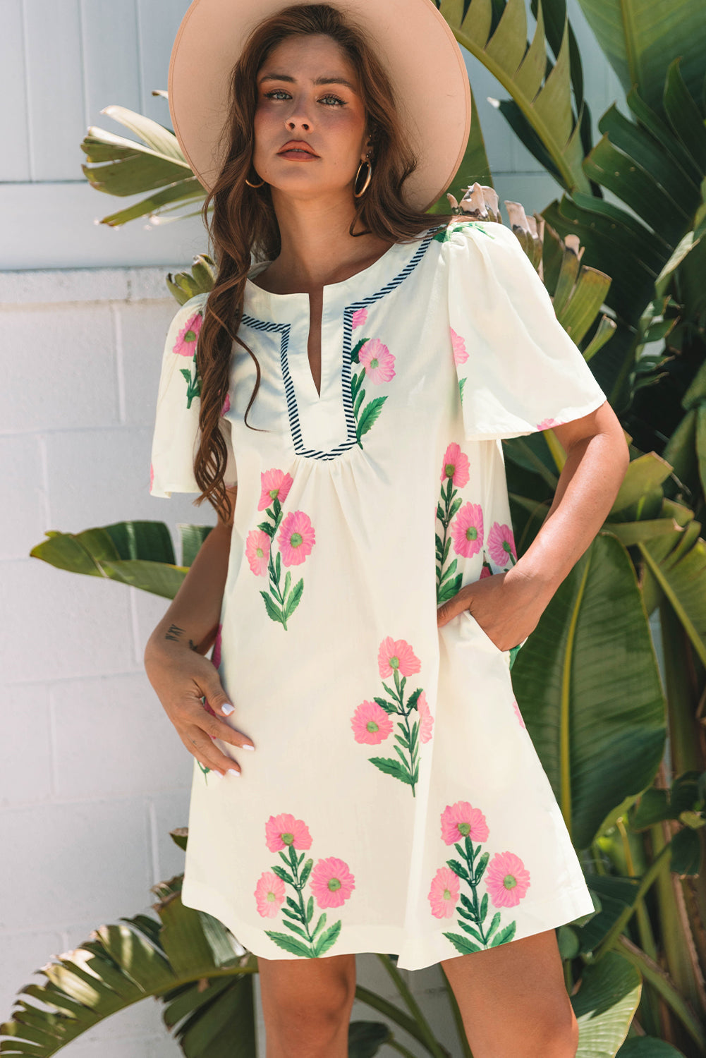 Junara | Zomerse boho-jurk met korte mouwen en split in de hals, casual vakantiekleding