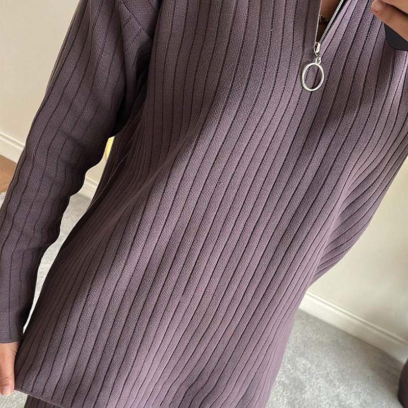 Elorae | Geribbelde gebreide tweedelige set – comfortabele trui en broek met split, loszittende loungewear