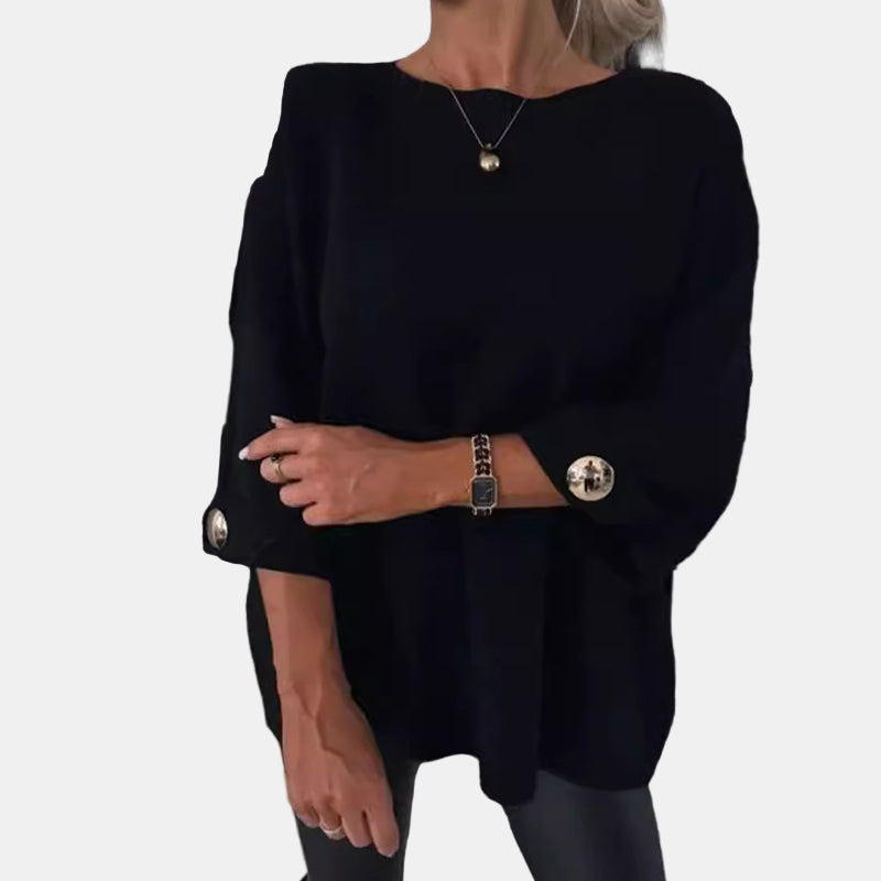 Rhiella | Gebreide top met 3/4 mouwen en knoopaccent – Zacht, ademend, casual en geschikt