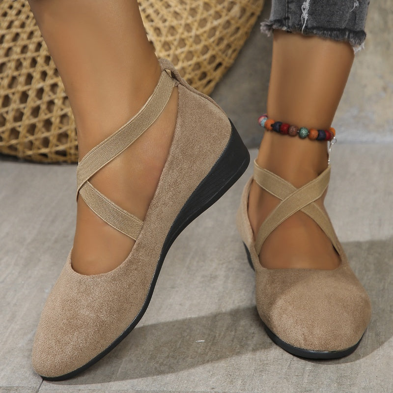 Averra | Ballerines plates pour femmes avec brides à la cheville - Élégantes, confortables et faciles à enfiler